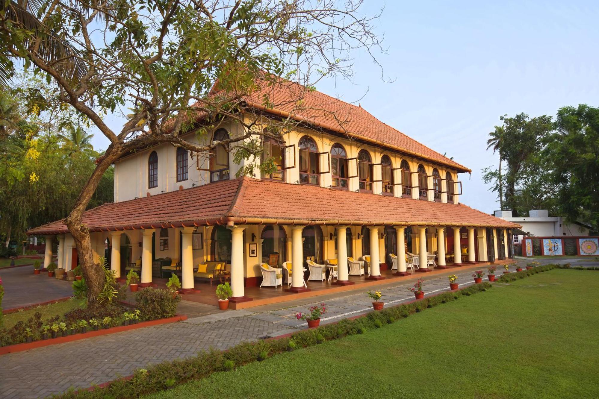 Taj Kumarakom Resort And Spa Kerala Exterior photo