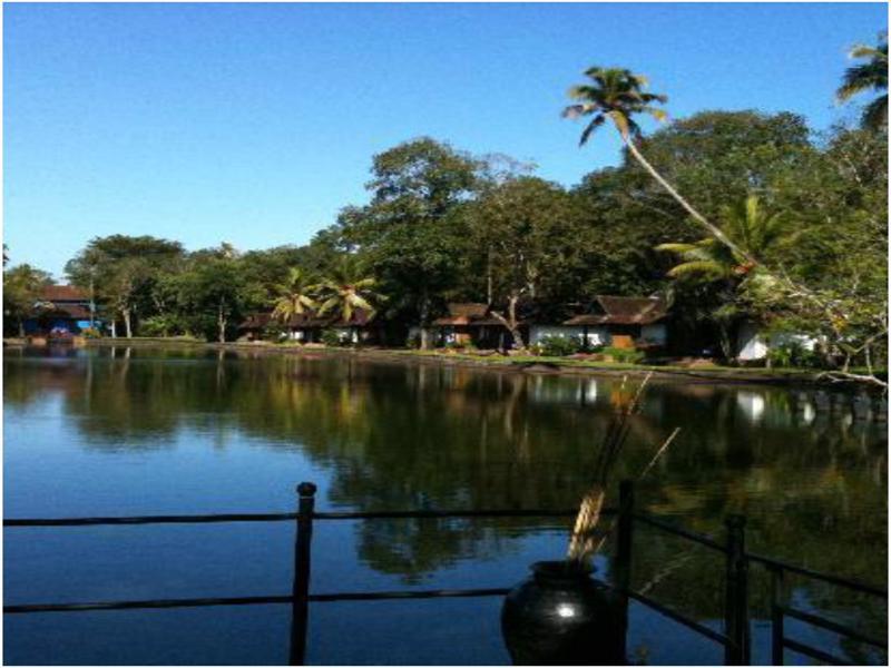 Taj Kumarakom Resort And Spa Kerala Exterior photo